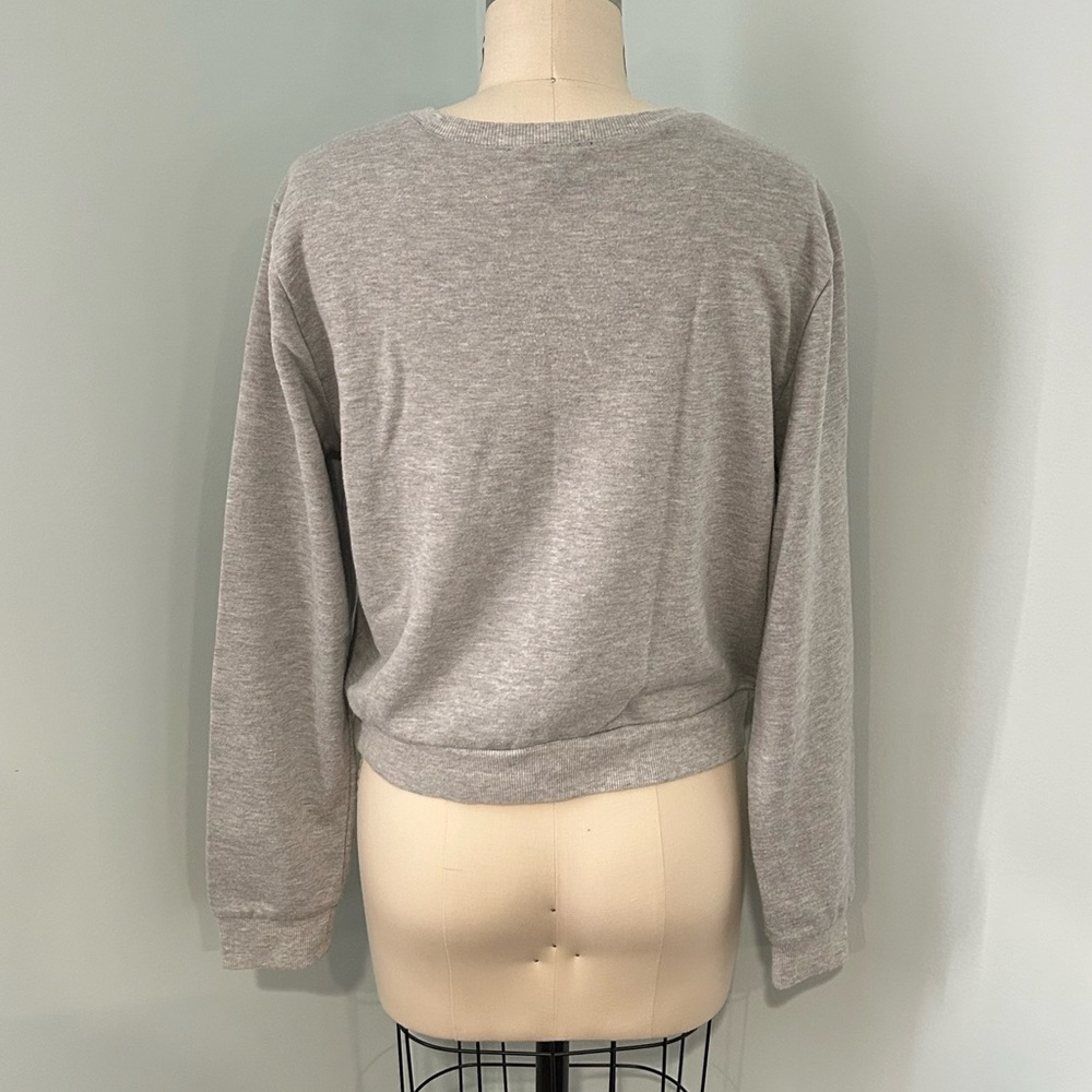 Forever 21 Grey Multi-color Stripe Sweater in Large - Picture 3 of 4
